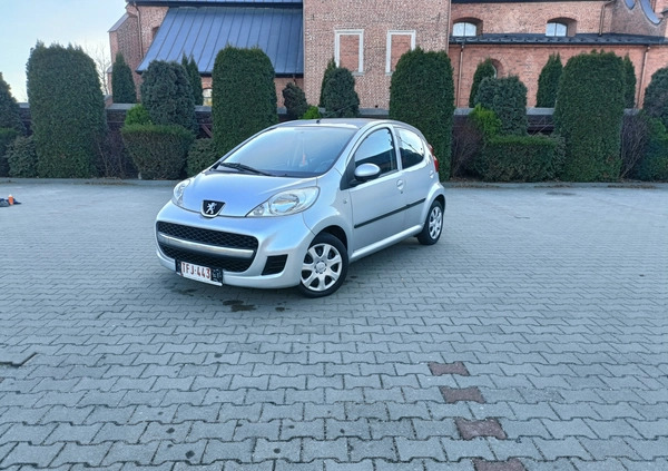 Peugeot 107 cena 13900 przebieg: 122100, rok produkcji 2011 z Szczawno-Zdrój małe 497